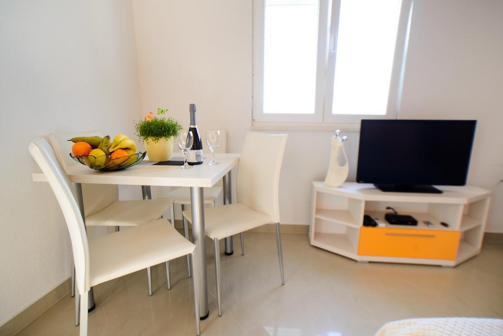 Lara Apartments Makarska Zimmer foto